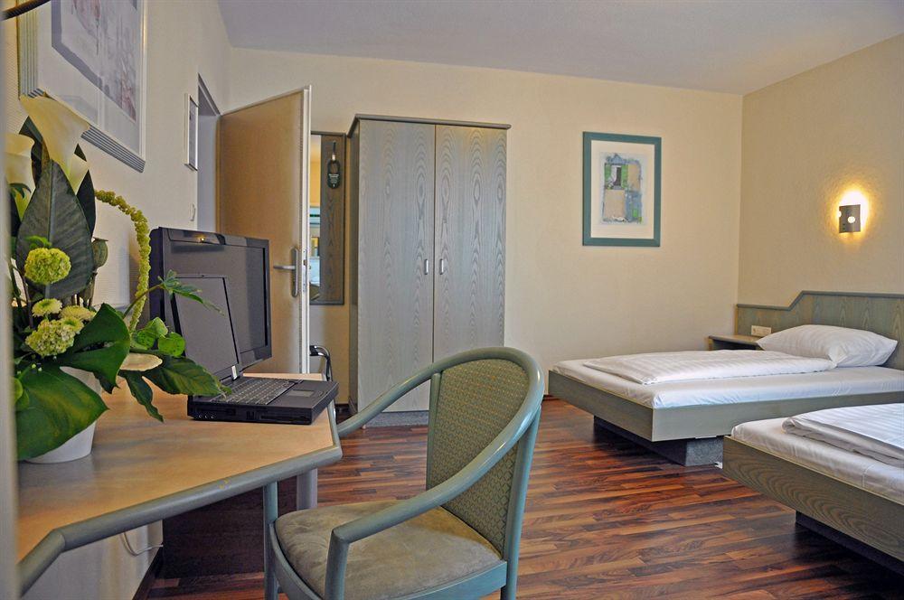 Hotel Astoria 美因河畔法兰克福 外观 照片