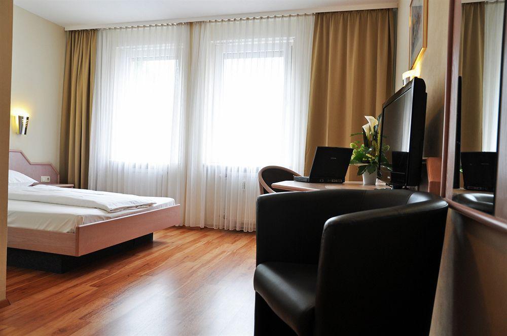 Hotel Astoria 美因河畔法兰克福 外观 照片