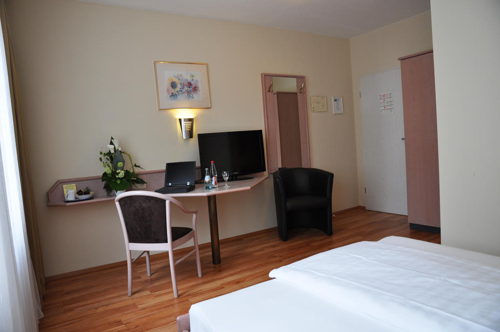 Hotel Astoria 美因河畔法兰克福 外观 照片